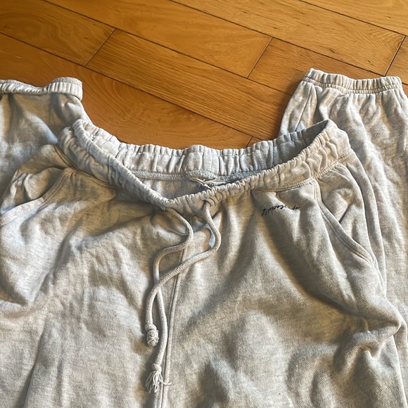 White sweatpants - Picture 2 of 4